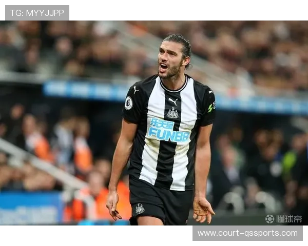 足球巨星爱女天涯美丽动人，天使面庞引关注引发网络热议